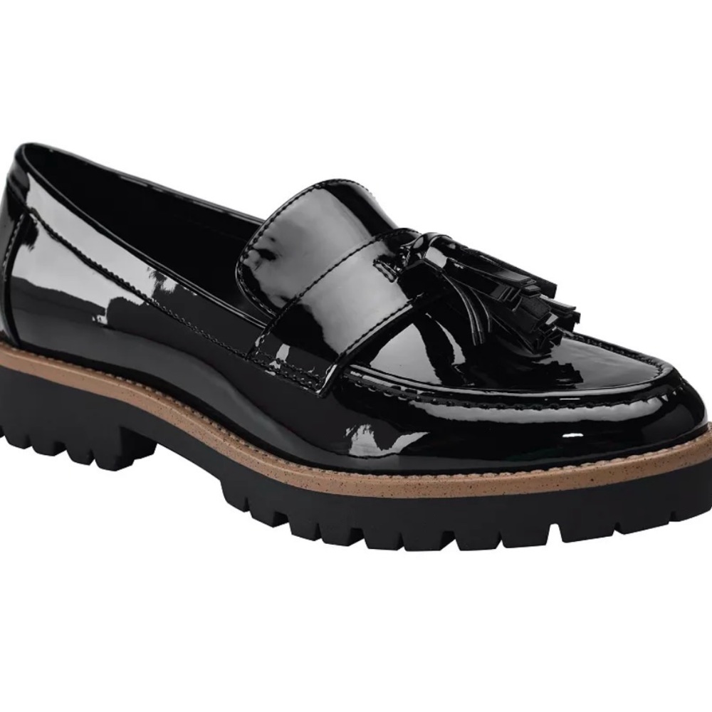 Bandolino lug sole tassel patent loafers